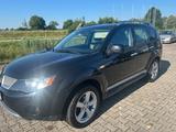 Mitsubishi Outlander 2.4 Instyle*Leder*SD*Klima*AHK - gebrauchte Mitsubishi Outlander aus dem Jahr 2010