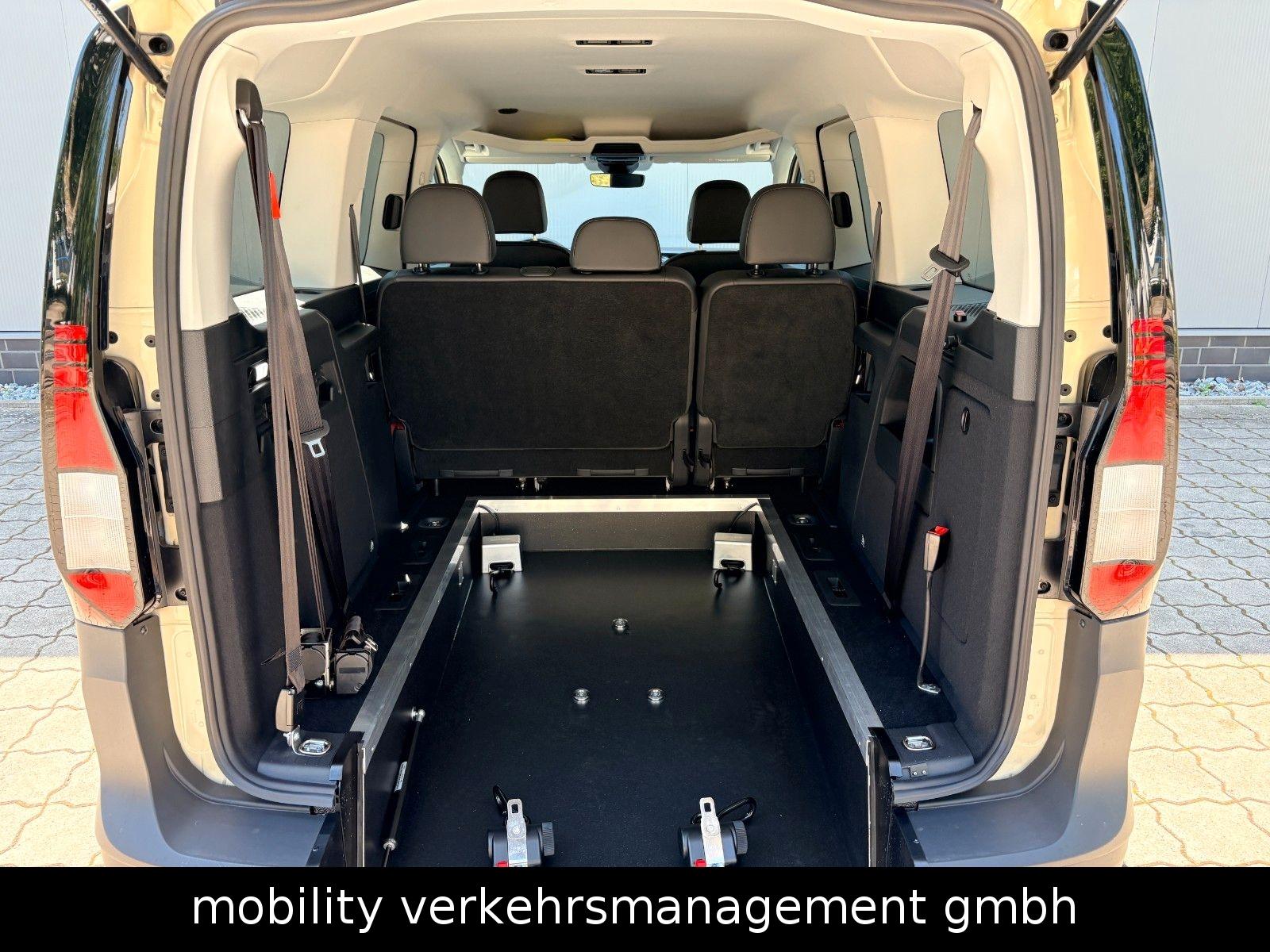 Volkswagen Maxi DSG LED TAXI Rollstuhl ACC Garantie 7-Sitze