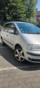 Volkswagen VW Sharan 7Sitzer Automatik - gebrauchte VW Sharan aus dem Jahr 2003