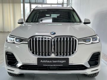 Fahrzeugabbildung BMW X7 xDrive 30d Massage DisplKey SoftCl Laser Voll