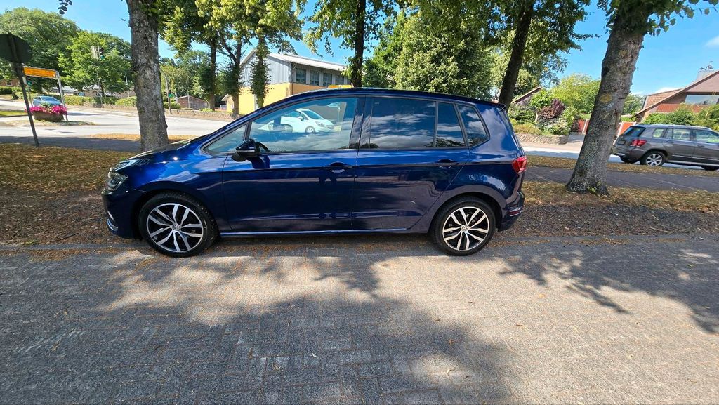 Image of Volkswagen Golf Sportsvan