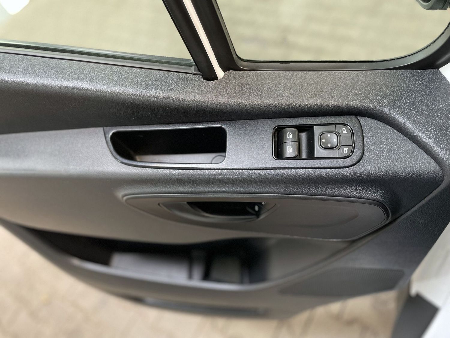 Fahrzeugabbildung Mercedes-Benz Sprinter 214 CDI FWD L2#Kamera#DAB#Klima