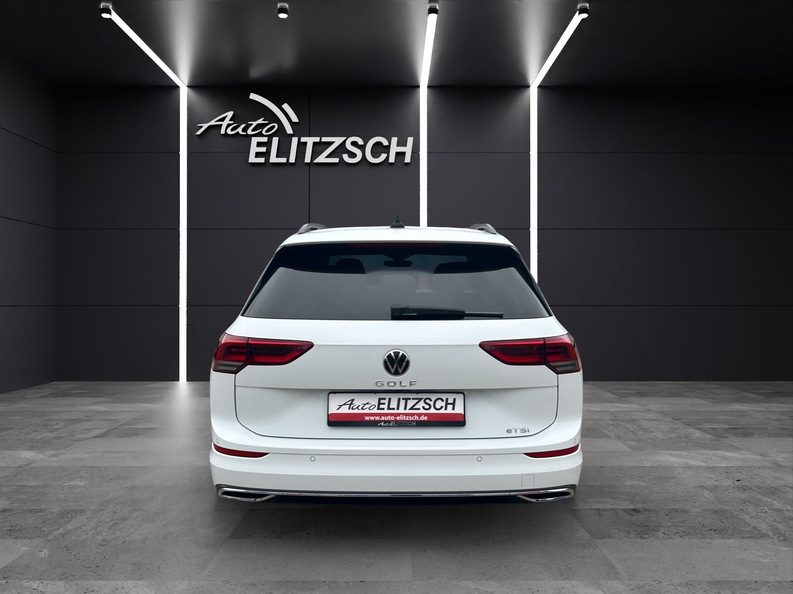 Fahrzeugabbildung Volkswagen Golf VIII Variant Style eTSI DSG LED+ ACC SH LRH