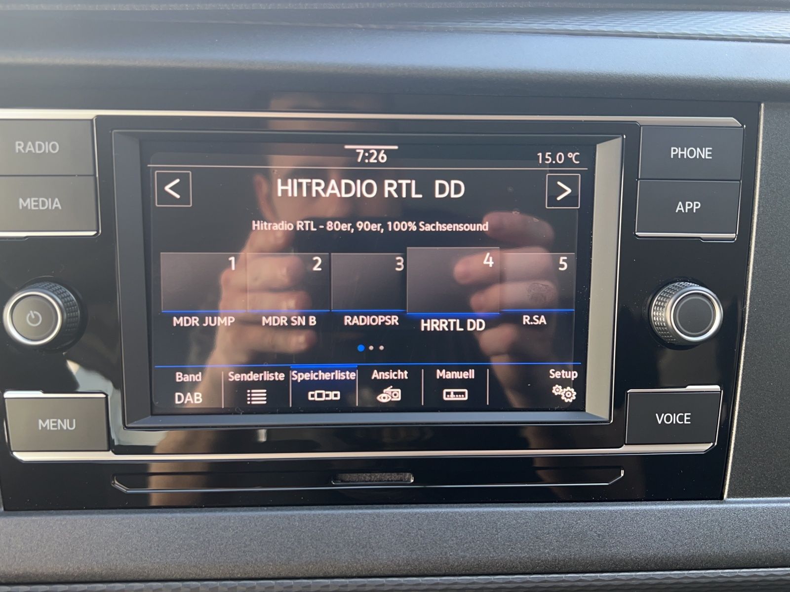 Fahrzeugabbildung Volkswagen T6 Kombi T6.1 TDI 9 Sitzer LR Klima, PDC, AHK Vo