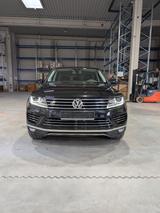Volkswagen Touareg 3.0 V6 TDI SCR Tiptronic - - Volkswagen Touareg: 3.6