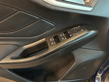 Ford Focus Turnier Cool & Connect*Spurhalte*LED*Navi*