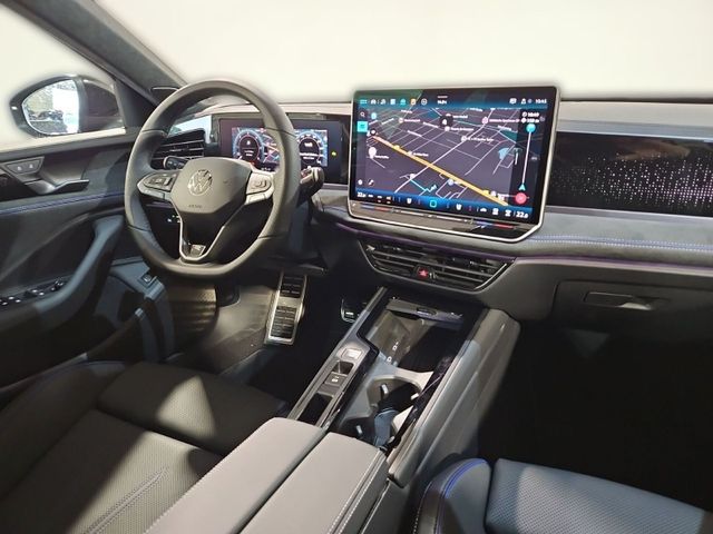 Passat R-Line 2.0 TDI 4M DSG PANO+AHK+STANDH+HAR