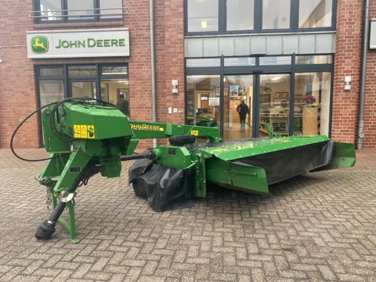 John Deere 331