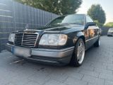 Mercedes-Benz Mercedes 220 Coupe W124 CE (Oldtimer) - Mercedes-Benz 220: Ce