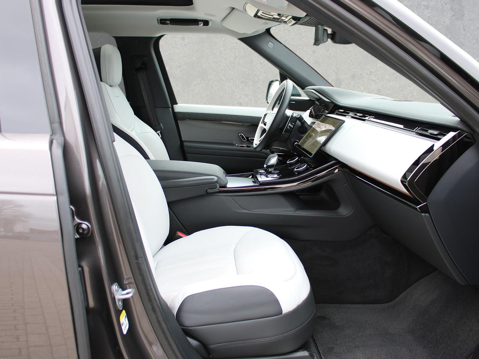 Fahrzeugabbildung Land Rover Range Rover Sport D300 Dynamic HSE