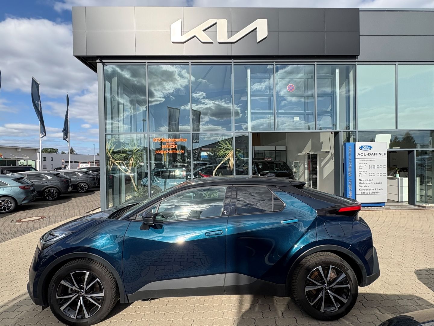 Toyota C-HR - 1