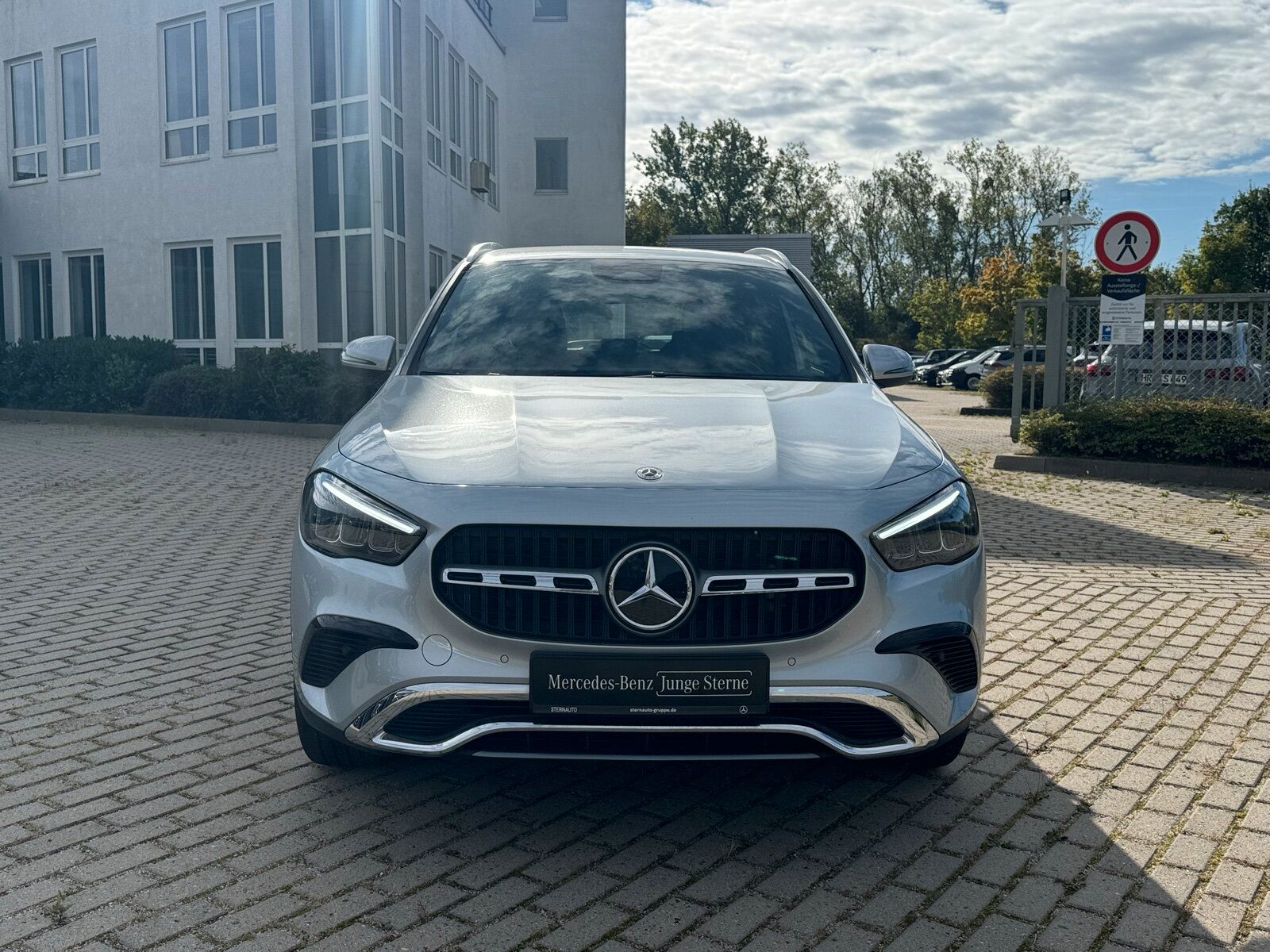Mercedes-Benz GLA 180 Progressive Rü-Cam LED MBUX Winter-Paket imagem 2