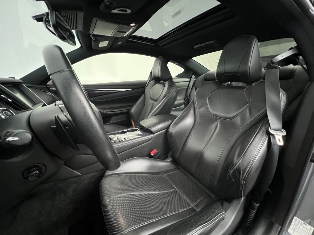 INFINITI Q60 2.0 TURBO/ 2.H/ VOLLAUSSTATTUNG/ CARBON INFINITI Q60 2.0 TURBO/ 2.H/ VOLLAUSSTATTUNG/ CARBON