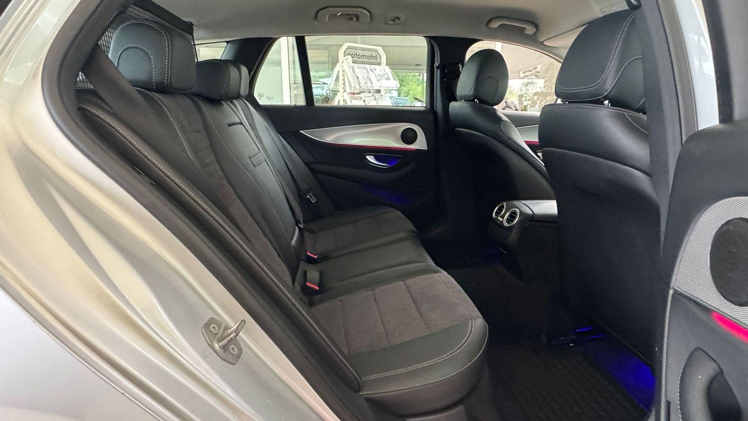 Mercedes-Benz E 220 E 220 d  Avantgarde LED/NAVI/CARPLAY