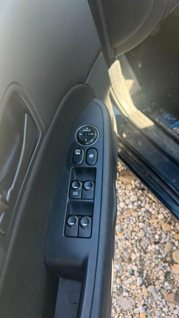Hyundai i30 2010 — photo 8