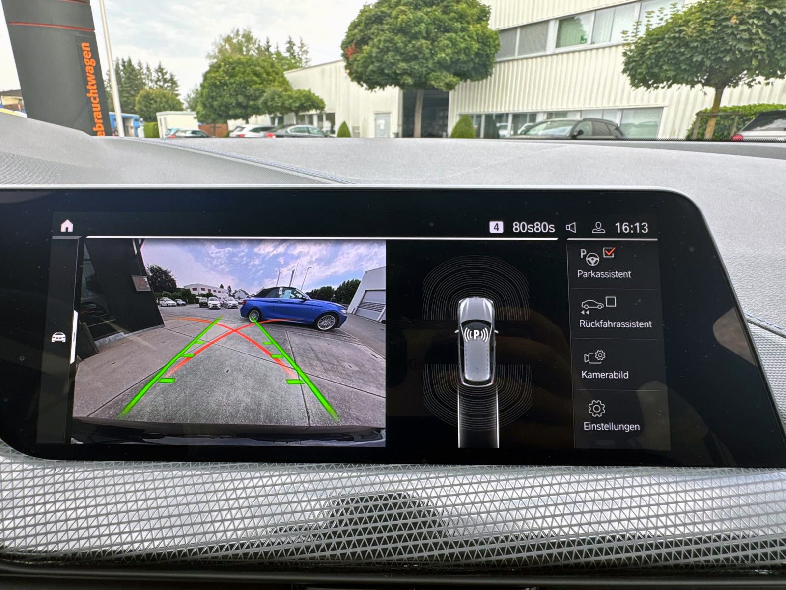 Fahrzeugabbildung BMW 120i M-Sport Steptr. ACC KAM SHZ NAV LED CarPlay