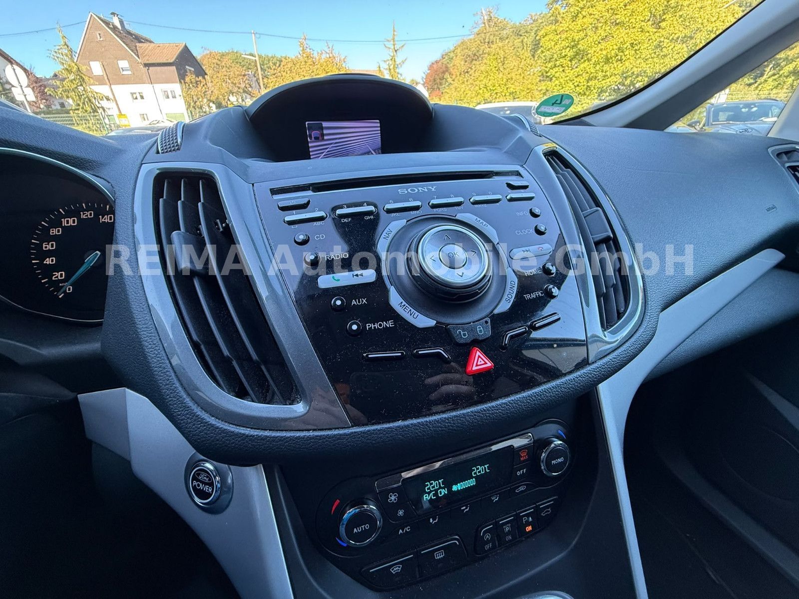 Fahrzeugabbildung Ford Grand C-Max Titanium, 110 KW, TÜV bis 07.2027