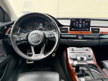 Audi A8 - 11