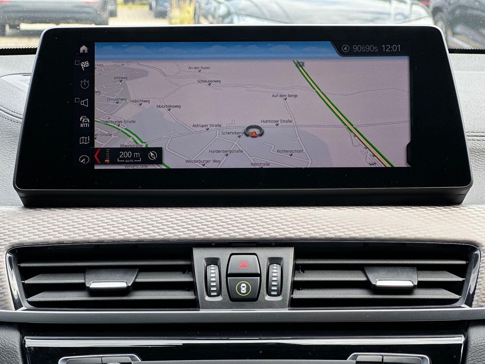 Fahrzeugabbildung BMW X2 M35i NAV+LED+PANO+HUD+KAM+SHZ+PDC+DAB+KLIMA