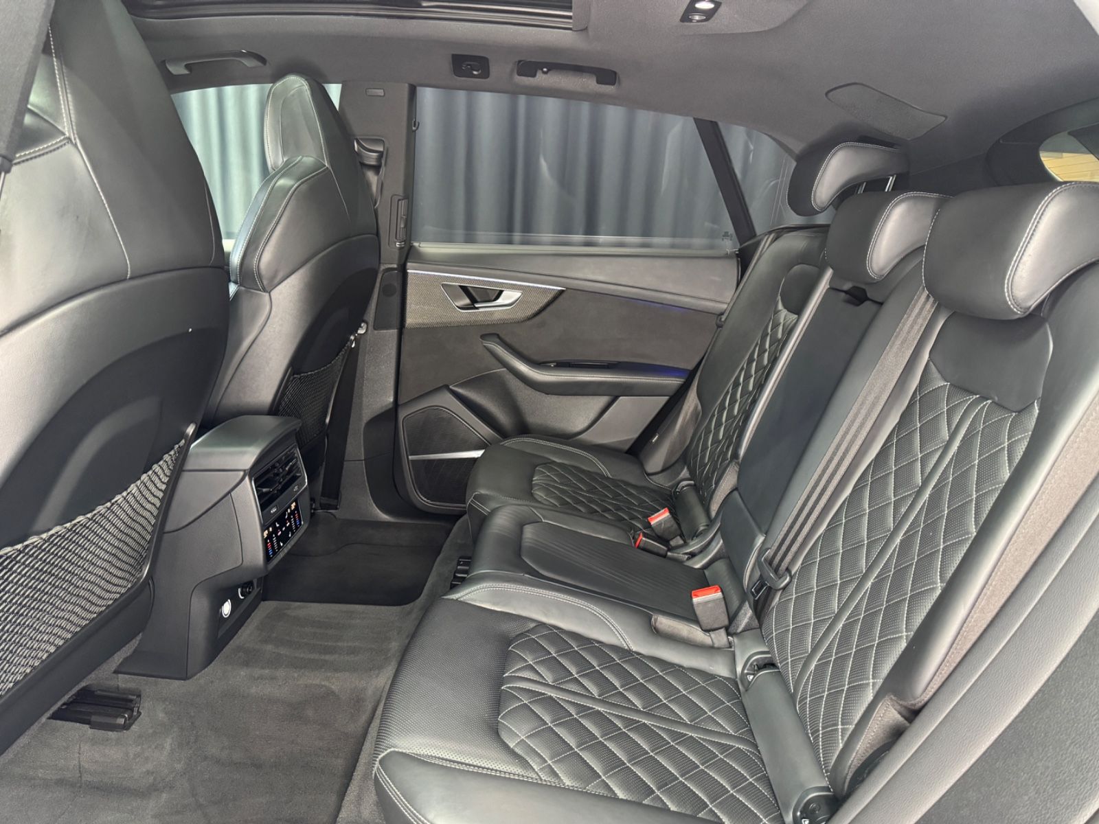 Fahrzeugabbildung Audi SQ8 4.0TDI QUATTRO|MASSAGE|B&O|CARBON|MATRIX|HuD