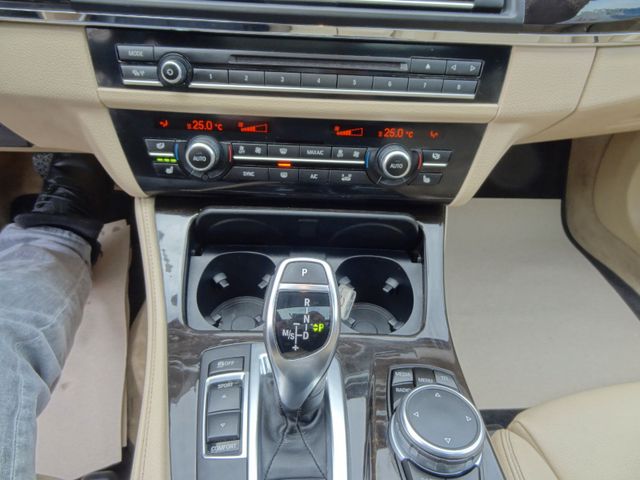 Fahrzeugabbildung BMW 530d xDrive/M-Paket/2.Hd/Leder/HUD/Pano/20Zoll/