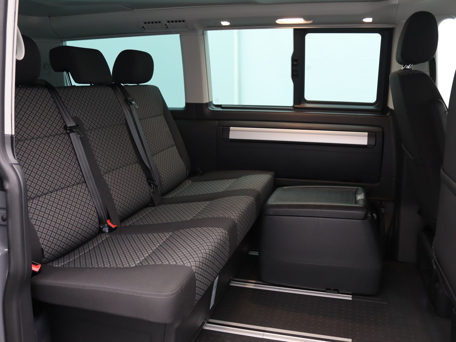 Volkswagen T6 California - Bild 11