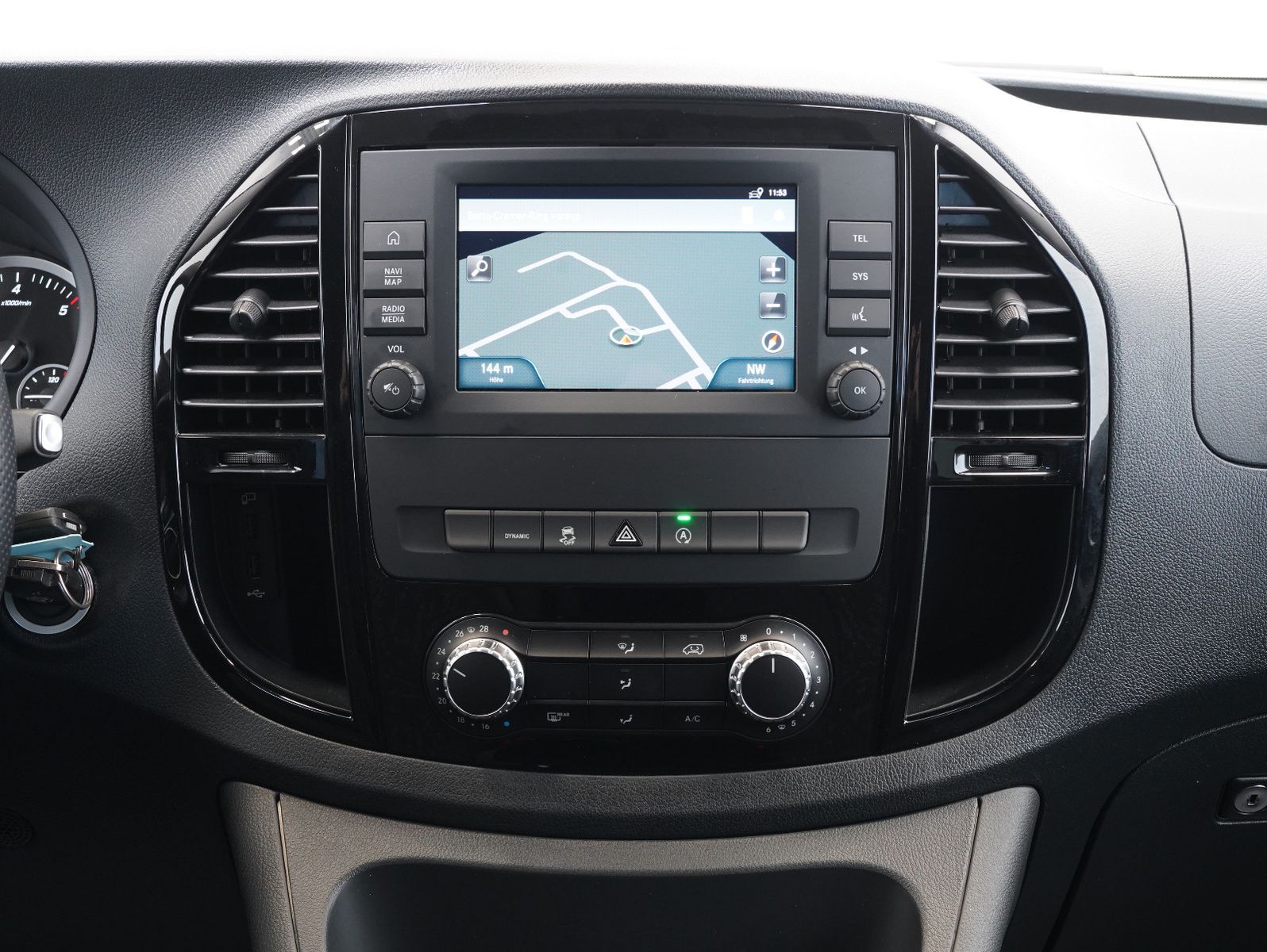 Fahrzeugabbildung Mercedes-Benz Vito Tourer 119 CDI Pro 4x4 lang PÖSSL/KÜCHE