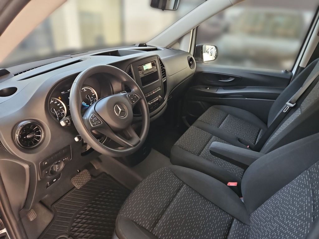 Fahrzeugabbildung Mercedes-Benz eVito 112 Kasten extralang PTS SHZ 180°Türen GRA