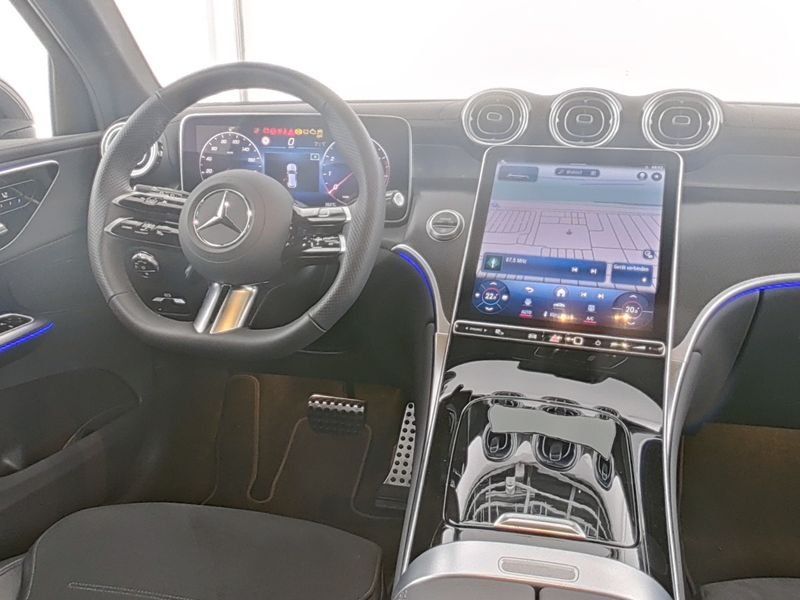 Fahrzeugabbildung Mercedes-Benz GLC 200 4M AMG *AHK*Totwinkel*LED*Kamera*Memory*