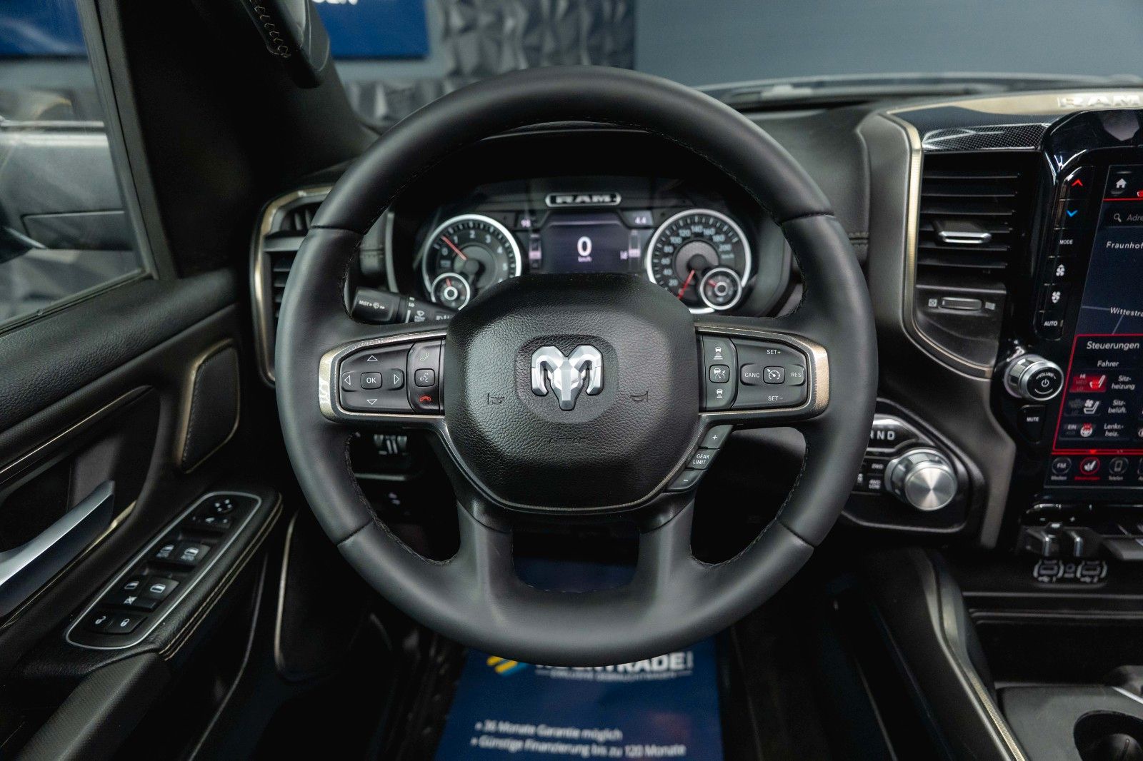 Fahrzeugabbildung Dodge RAM 5.7 V8 HEMI 4x4 NIGHT LARAMIE *Pano*RAMBOX*