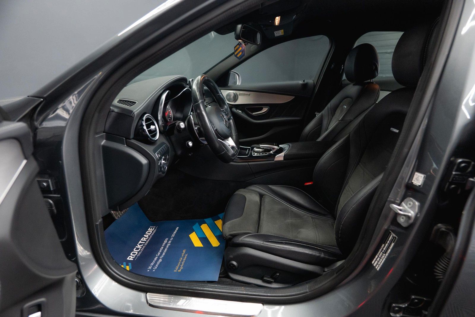 Fahrzeugabbildung Mercedes-Benz C 63 AMG Lim. | BURMESTER | LED | Top Zustand