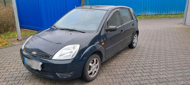 Ford Fiesta (D) Baujahr 2005,Hat noch Tüv ...