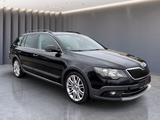 Skoda Superb Combi Outdoor 2.0TDI* NAVI*STANDHZG*AHK* - Skoda Superb: Combi Outdoor