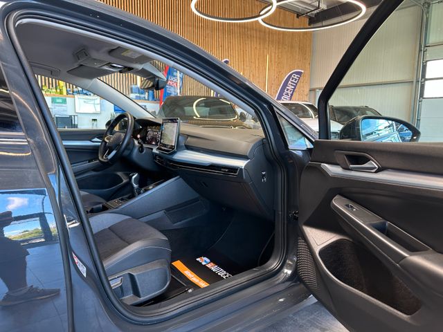 MYAUTOCENTER – Gebraucht- und Jahreswagen mit Werkstattservice in Pfaffenhofen Volkswagen Golf VIII *Keyless*Totwinkel*ACC*PDC*LED*VOLL