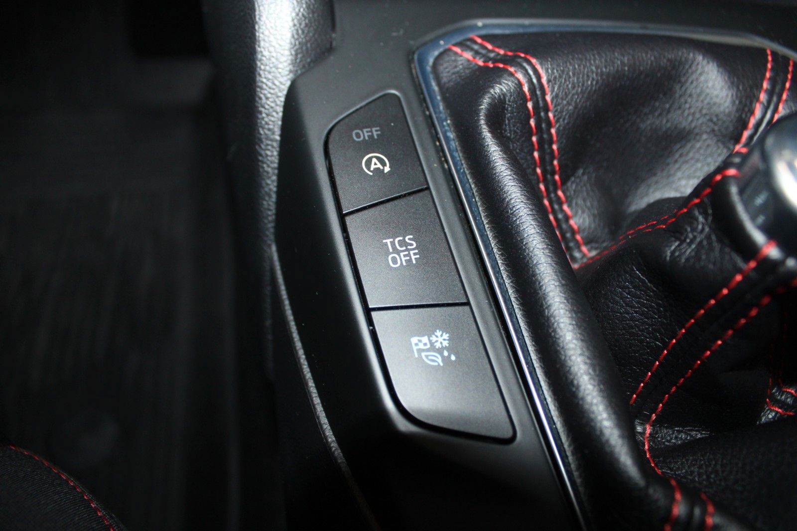 Fahrzeugabbildung Ford Focus ST-Line Turnier LED ACC DAB CAM WinterPak