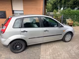 Ford Fiesta 1.3 51 kW Ambiente Ambiente - Ford aus 2003: 1.3