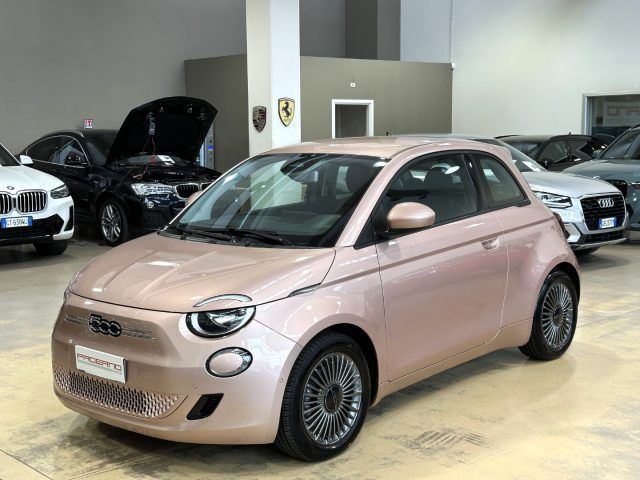 Andere FIAT 500e 42 kWh Icon + - Camera - Carplay - tut