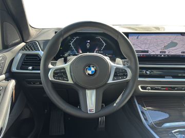 BMW X7 - 7