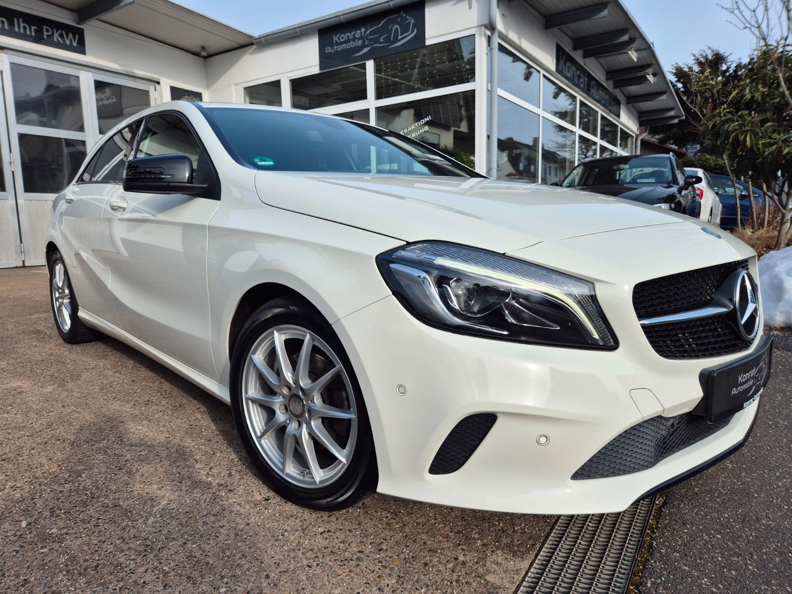 Mercedes-Benz A 180 Night Paket Style LED~Navi~Teilleder