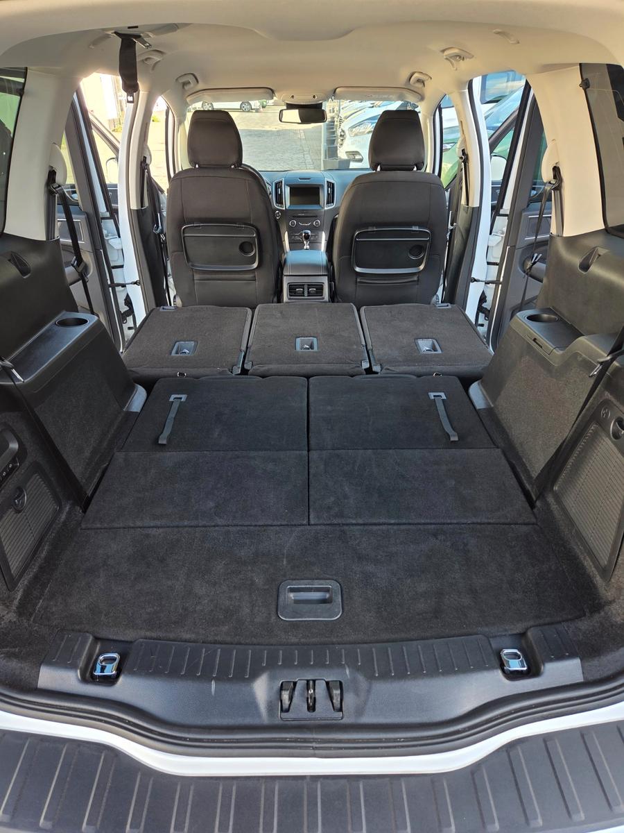 Ford Galaxy Trend Winterpaket Navi LED Kamera