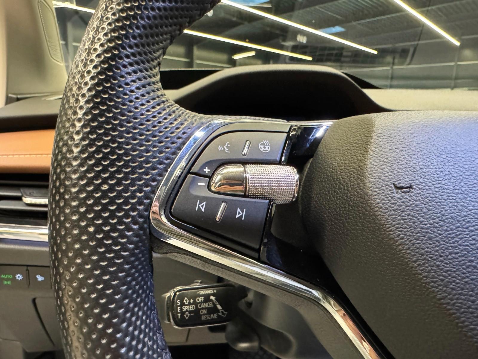 Skoda ENYAQ 80X ecoSUITE 195KW*HUD*AHK*360*MATRIX*WÄPU