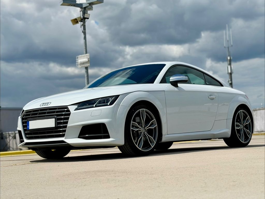 Audi TTS