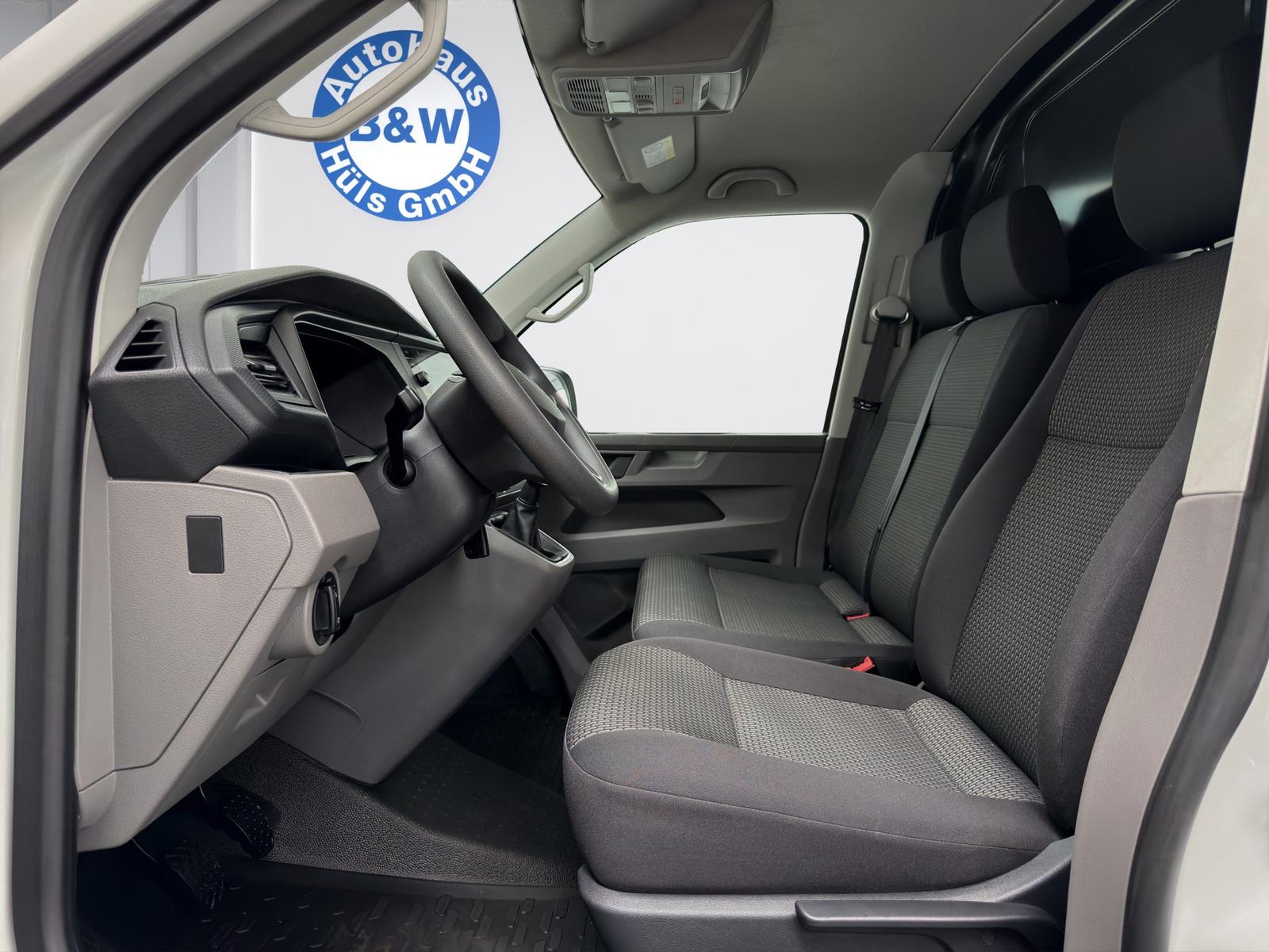 Volkswagen T6 Transporter Hochdach lang*1-HAND*KLIMA*AHK*PD