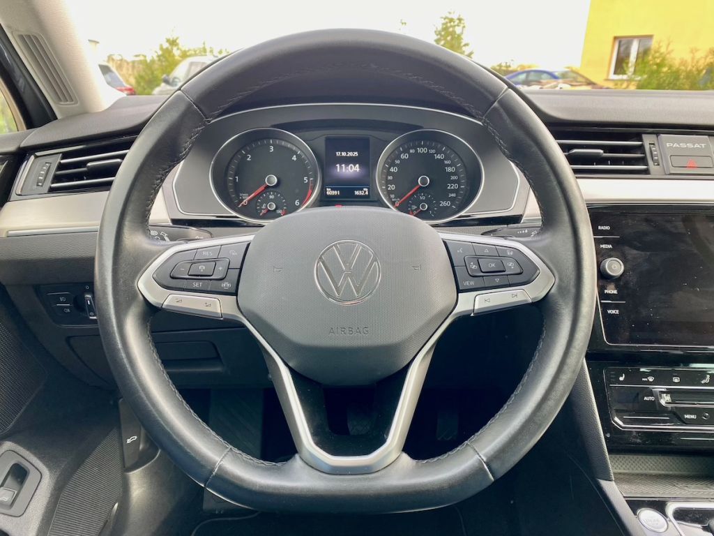 Fahrzeugabbildung Volkswagen Passat Variant 2.0 DSG Elegance AHK GZJR KAMERA