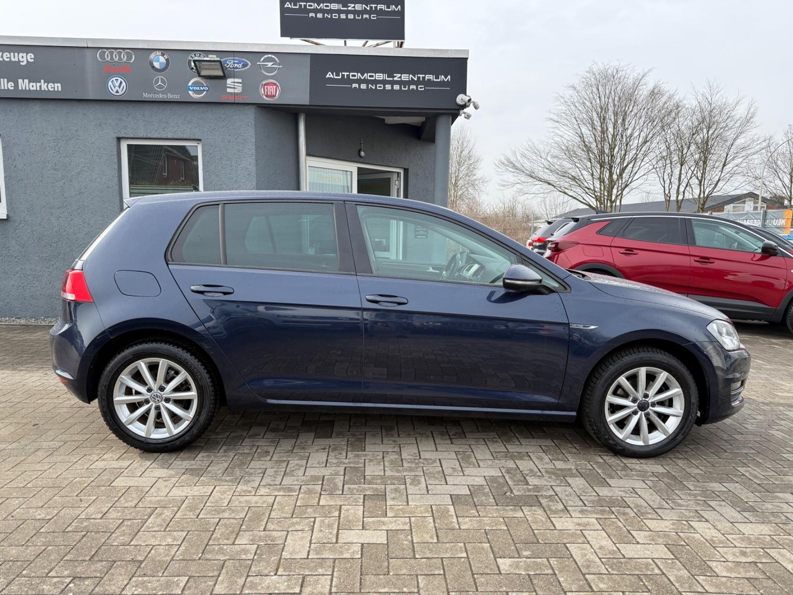 Volkswagen Golf VII Lim. 1.2 Lounge BMT /1.HAND/