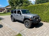 Jeep Wrangler 2.0 T-GDi Unlimited Rubicon Automat... - silberne Jeep Wrangler