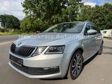 Skoda Octavia Combi Soleil 2.0 TSI DSG 4x4, Kamera,LED - Skoda Octavia mit Benzin-Antrieb: Allradantrieb, Kombi, 2.0