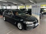 BMW 520d Touring AHK schwenkbar+AMB+DAP+Park+Leder - BMW 520 mit Diesel-Antrieb: Automatik