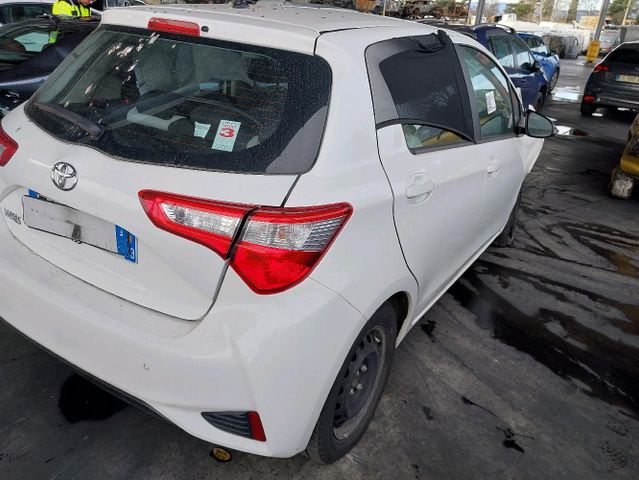 Toyota YARIS III 1.5 110 VVTI 112