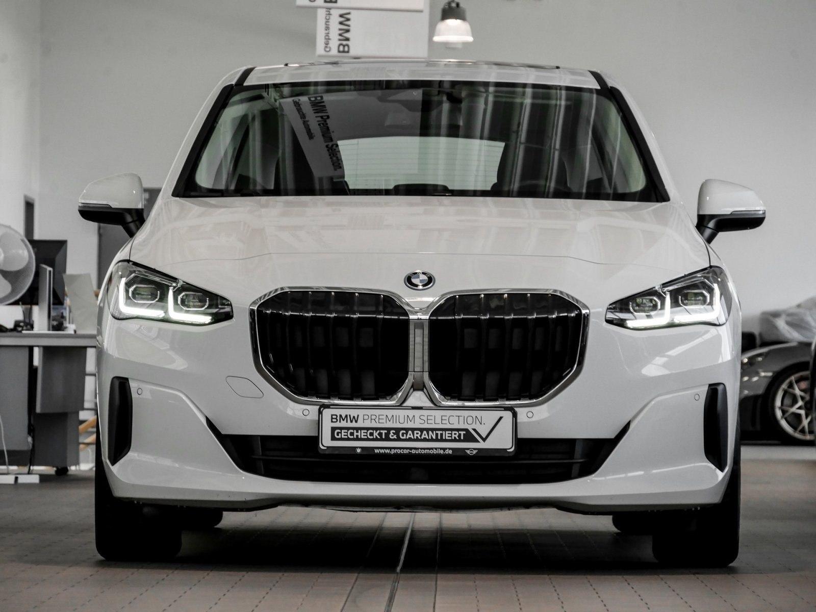 BMW 225e xDrive Active Tourer Anhängk. Pano DAPlus